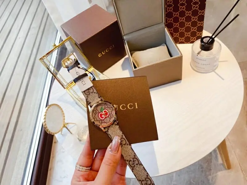 gucci montres s_aba1362